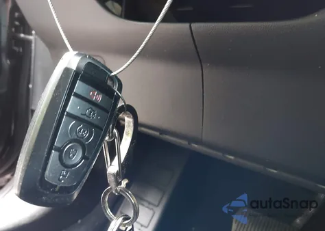 2021 Ford Escape Sel z USA, uszkodzony, nr VIN 1FMCU9H94MUA61032